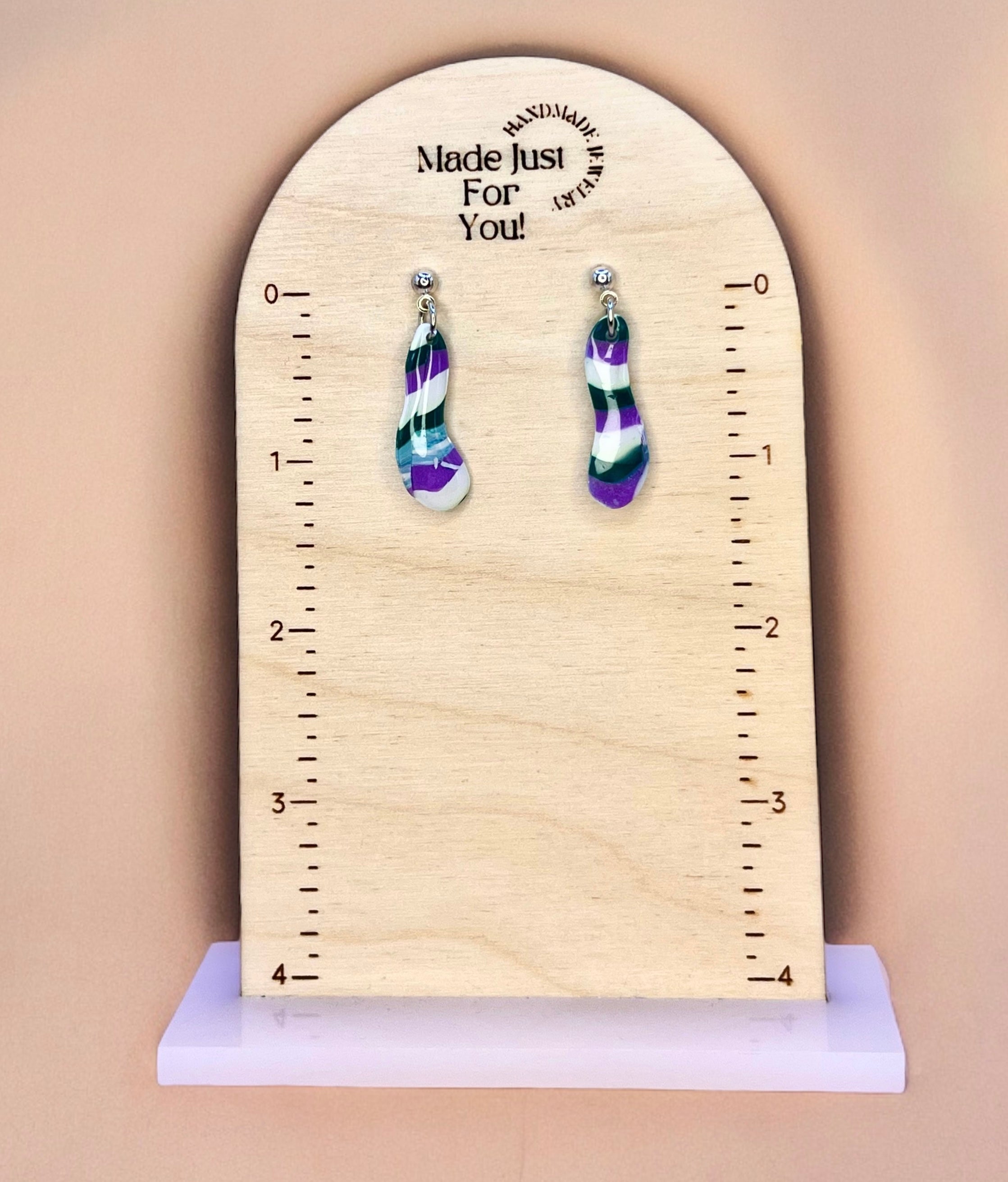 Mini Squiggle Green Dangles