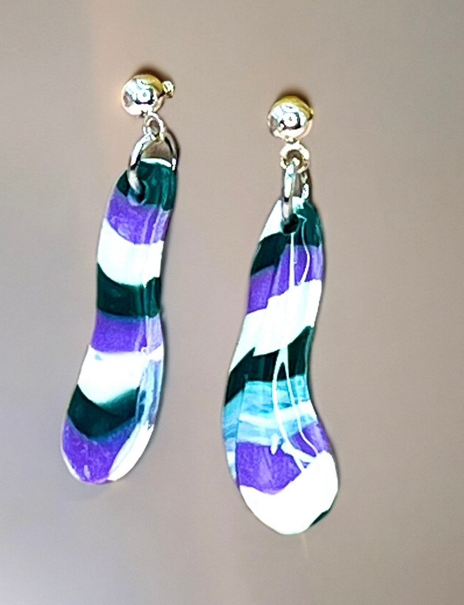 Mini Squiggle Green Dangles