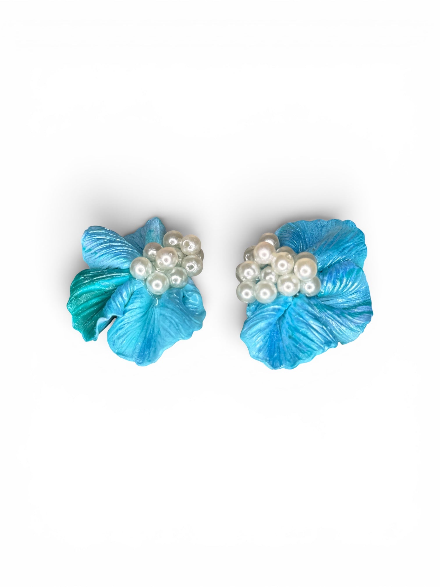 Azure Pearl Blossoms Earrings