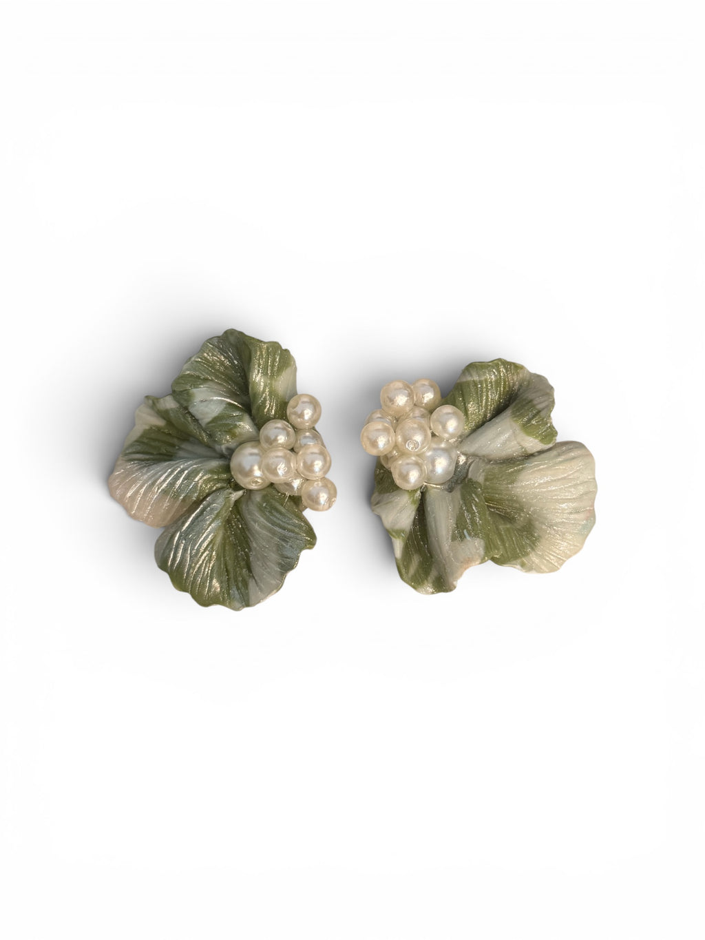 Pearl Garden Elegance Earrings
