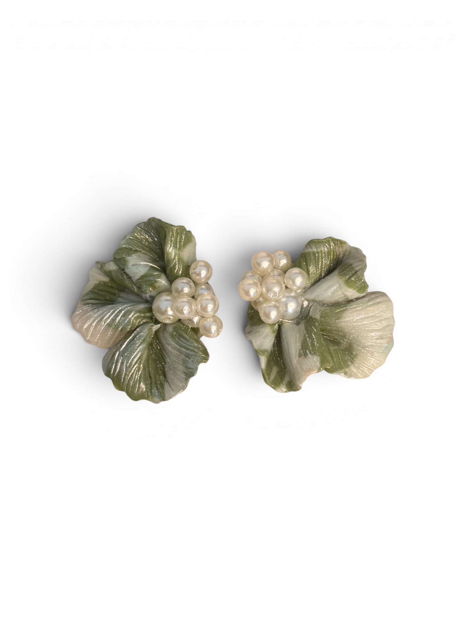 Pearl Garden Elegance Earrings