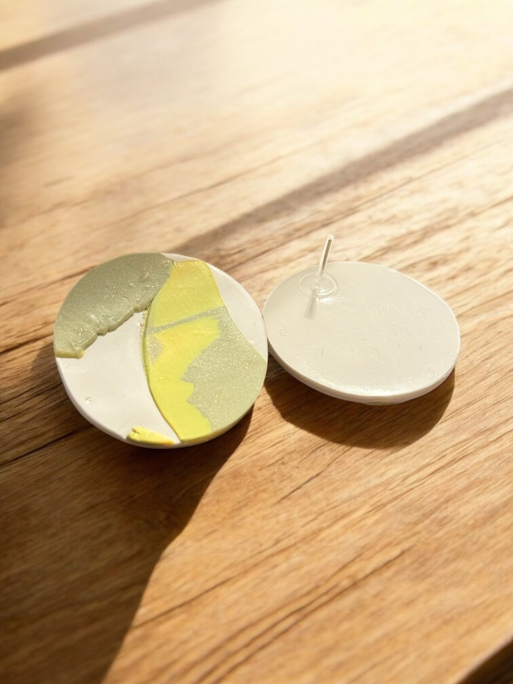 Gray Me Up In Yellow Studs