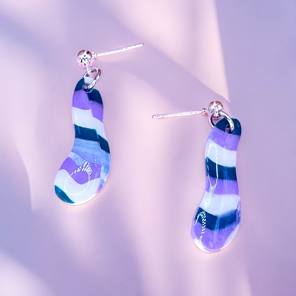 Mini Squiggle Green Dangles