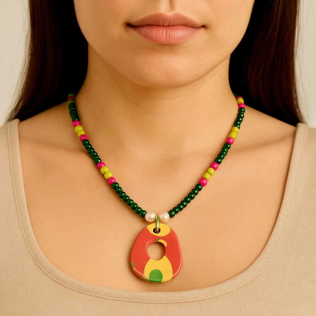 Daisy Beaded Necklace